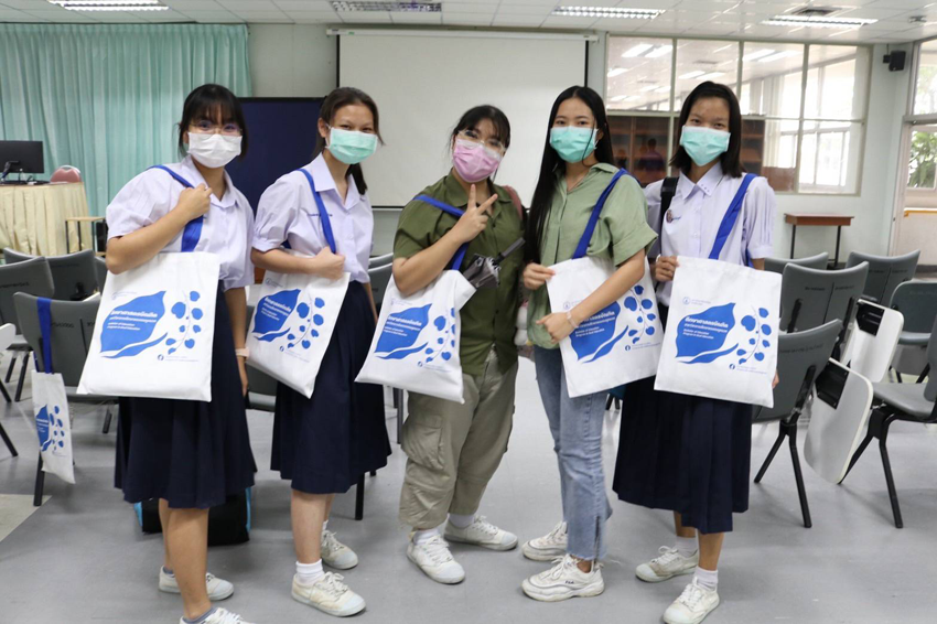 อบรม กิจกรรมอบรมภาษามือไทยเบื้องต้น สำหรับนักเรียนมัธยมศึกษาตอนปลาย