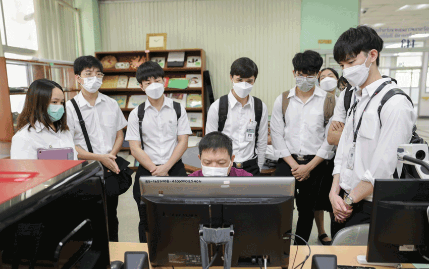 นักศึกษาแพทย์ชั้นปีที่ 4 จากภาควิชาจักษุวิทยา คณะแพทยศาสตร์โรงพยาบาลรามาธิบดี มหาวิทยาลัยมหิดล เข้าศึกษาดูงานงานบริการวิชาการด้านคนพิการทางการเห็น