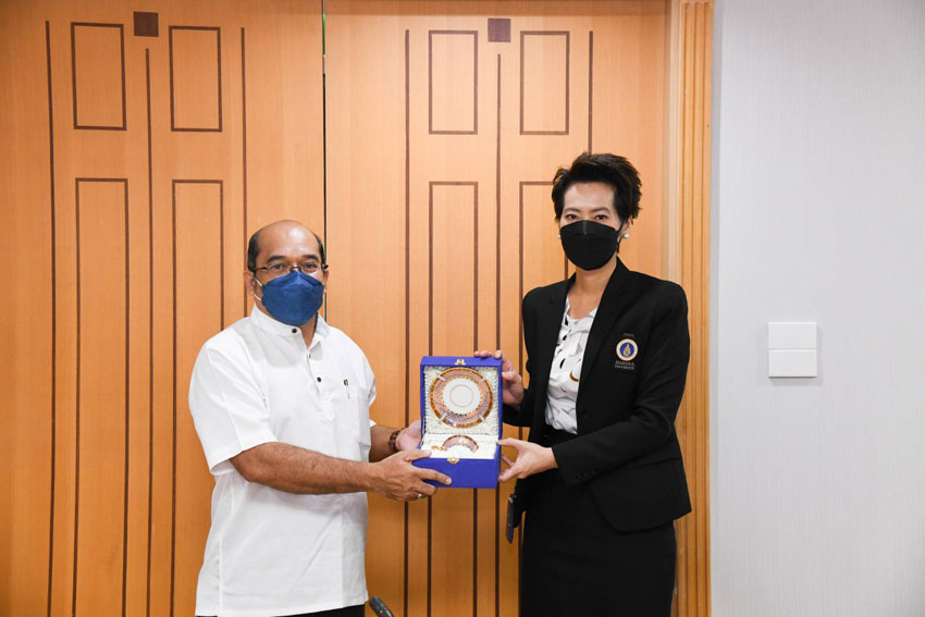 ผู้บริหาร AUN-DPPnet จาก University of Malaya ประเทศมาเลเซียและคณะ เข้าพบผู้บริหารมหาวิทยาลัยมหิดล เยี่ยมชมวิทยาลัยราชสุดาและพบปะนักศึกษาวิทยาลัยราชสุดา ที่ได้รับทุน AUN-DPPnet