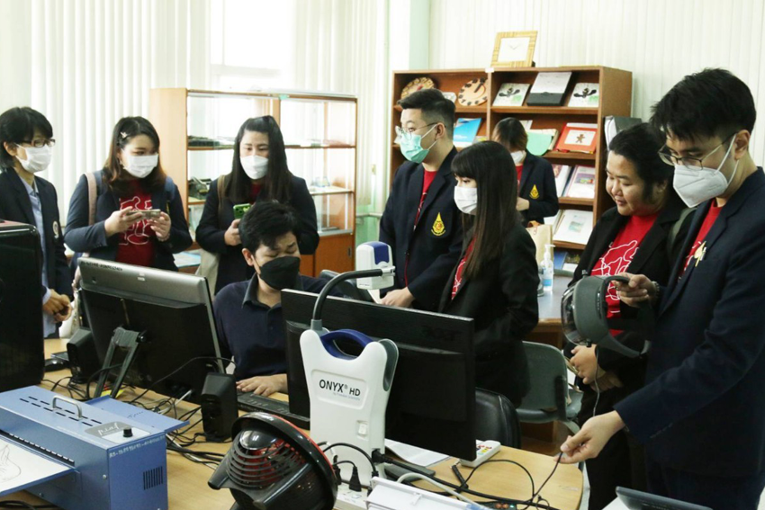 ต้อนรับคณะดูงานจากมหาวิทยาลัยแม่ฟ้าหลวง โดยการนำของผู้ช่วยศาสตราจารย์สุกัล กฤตลักษณ์วงศ์ ผู้ช่วยอธิการบดี มหาวิทยาลัยแม่ฟ้าหลวง