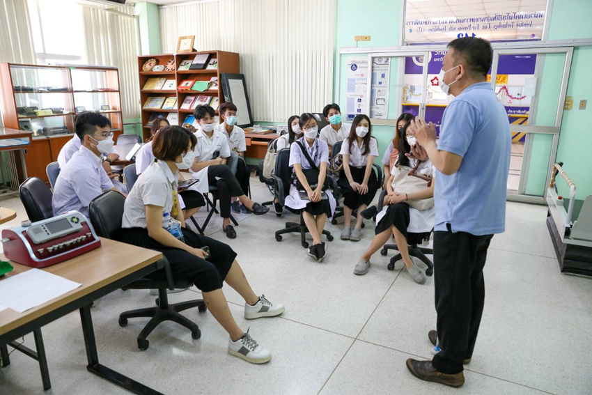 นักศึกษาแพทย์ชั้นปีที่ 4 จากภาควิชาจักษุวิทยา คณะแพทยศาสตร์โรงพยาบาลรามาธิบดี มหาวิทยาลัยมหิดล จำนวน 28 คน เข้าศึกษาดูงานงานบริการวิชาการด้านคนพิการทางการเห็น