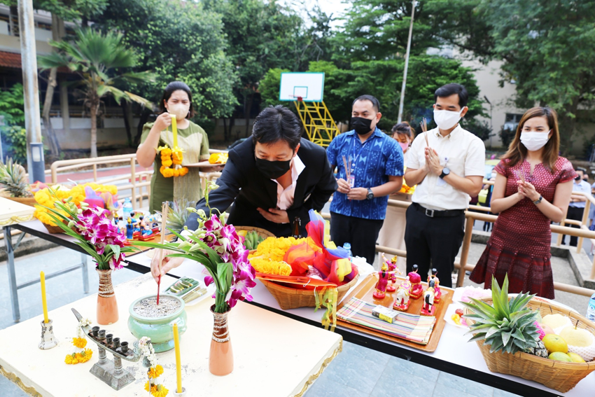 วิทยาลัยราชสุดา มหาวิทยาลัยมหิดล จัดพิธีทำบุญเนื่องในวันขึ้นปีใหม่ 2566