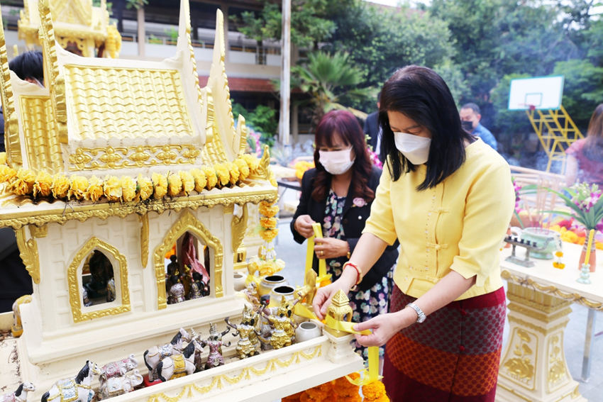 วิทยาลัยราชสุดา มหาวิทยาลัยมหิดล จัดพิธีทำบุญเนื่องในวันขึ้นปีใหม่ 2566
