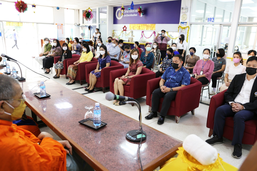 วิทยาลัยราชสุดา มหาวิทยาลัยมหิดล จัดพิธีทำบุญเนื่องในวันขึ้นปีใหม่ 2566