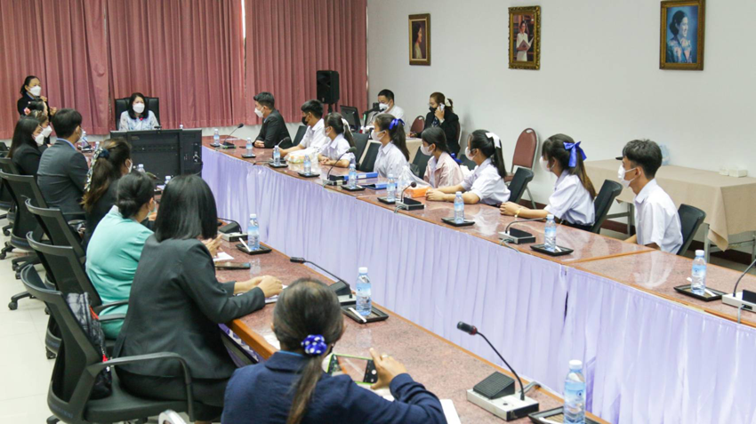 ต้อนรับคณะครู และนักเรียนจาก โรงเรียนโสตศึกษาจังหวัดสุรินทร์ เข้าศึกษาดูงาน ณ วิทยาลัยราชสุดาฯ