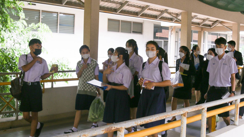 ต้อนรับคณะครู และนักเรียนจาก โรงเรียนโสตศึกษาจังหวัดสุรินทร์ เข้าศึกษาดูงาน ณ วิทยาลัยราชสุดาฯ