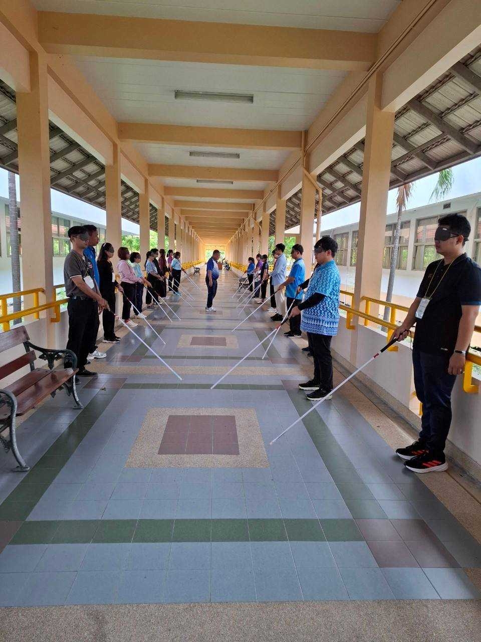 พิธีปิดการฝึกอบรมทักษะความคุ้นเคยกับสภาพแวดล้อมและการเคลื่อนไหวสำหรับผู้สอนหรือครูฝึก พิธีปิดการฝึกอบรมทักษะความคุ้นเคยกับสภาพแวดล้อมและการเคลื่อนไหวสำหรับผู้สอนหรือครูฝึก