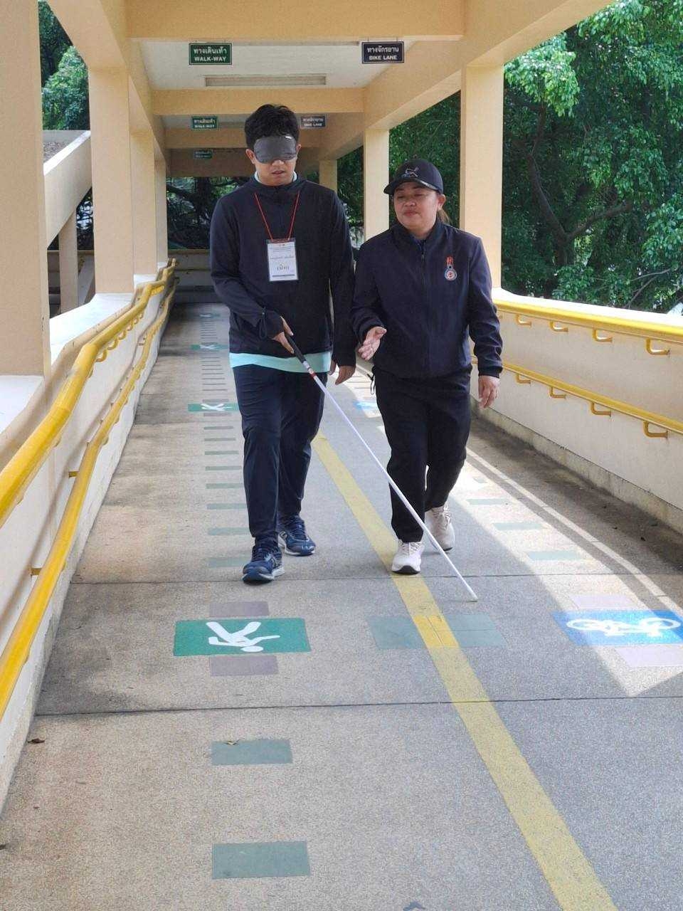 พิธีปิดการฝึกอบรมทักษะความคุ้นเคยกับสภาพแวดล้อมและการเคลื่อนไหวสำหรับผู้สอนหรือครูฝึก พิธีปิดการฝึกอบรมทักษะความคุ้นเคยกับสภาพแวดล้อมและการเคลื่อนไหวสำหรับผู้สอนหรือครูฝึก