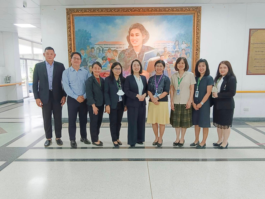 ต้อนรับ Ms. Ikumi Kawamata เจ้าหน้าที่ดูแลทุนสำหรับผู้พิการการได้ยินจาก Nippon Foundation ต้อนรับ Ms. Ikumi Kawamata เจ้าหน้าที่ดูแลทุนสำหรับผู้พิการการได้ยินจาก Nippon Foundation