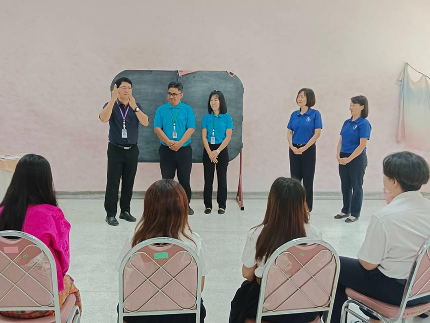 ต้อนรับคณะครูจาก Wangsel Institute for the Deaf สถาบันจัดการเรียนการสอนนักศึกษาหูหนวก สังกัดกระทรวงศึกษาธิการ รัฐบาลภูฏาน ต้อนรับคณะครูจาก Wangsel Institute for the Deaf สถาบันจัดการเรียนการสอนนักศึกษาหูหนวก สังกัดกระทรวงศึกษาธิการ รัฐบาลภูฏาน