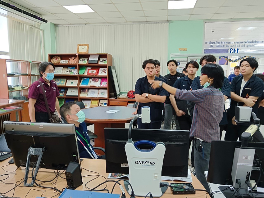 คณะวิศวกรรมศาสตร์ มหาวิทยาลัยมหิดล ในการเข้าเยี่ยมชมและศึกษาดูงานบริการวิชาการด้านคนพิการทางการเห็น และหน่วยเทคโนโลยีสิ่งอำนวยความสะดวกสำหรับคนพิการแล คณะวิศวกรรมศาสตร์ มหาวิทยาลัยมหิดล ในการเข้าเยี่ยมชมและศึกษาดูงานบริการวิชาการด้านคนพิการทางการเห็น และหน่วยเทคโนโลยีสิ่งอำนวยความสะดวกสำหรับคนพิการแล