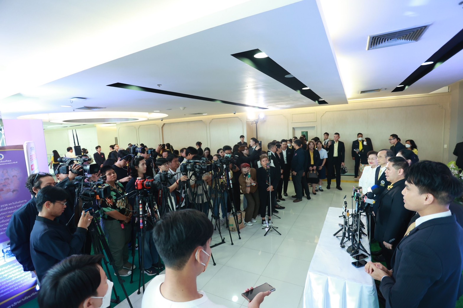 งานแถลงข่าวโครงการอบรมหลักสูตรล่ามภาษามือชุมชน 135 ชั่วโมง