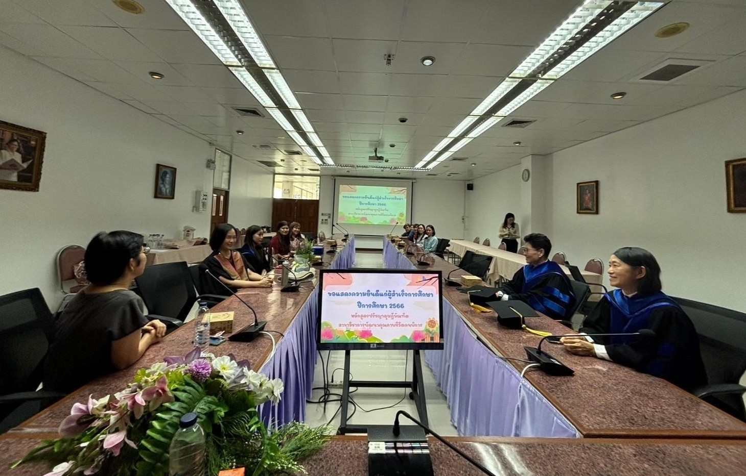 งานแสดงความยินดีแก่ผู้สำเร็จการศึกษา ประจำปีการศึกษา 2566 งานแสดงความยินดีแก่ผู้สำเร็จการศึกษา ประจำปีการศึกษา 2566