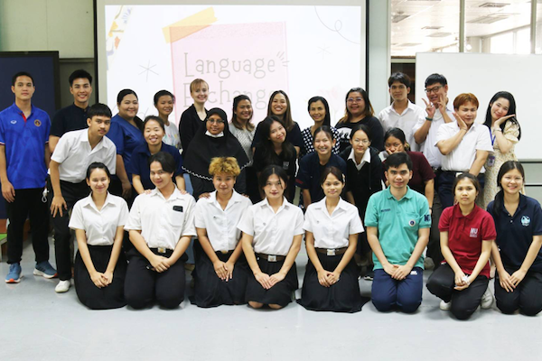จัดกิจกรรมแลกเปลี่ยนสองภาษา สองวัฒนธรรม ภายใต้โครงการพัฒนาศักยภาพนักศึกษา ประจำปี พ.ศ. 2566