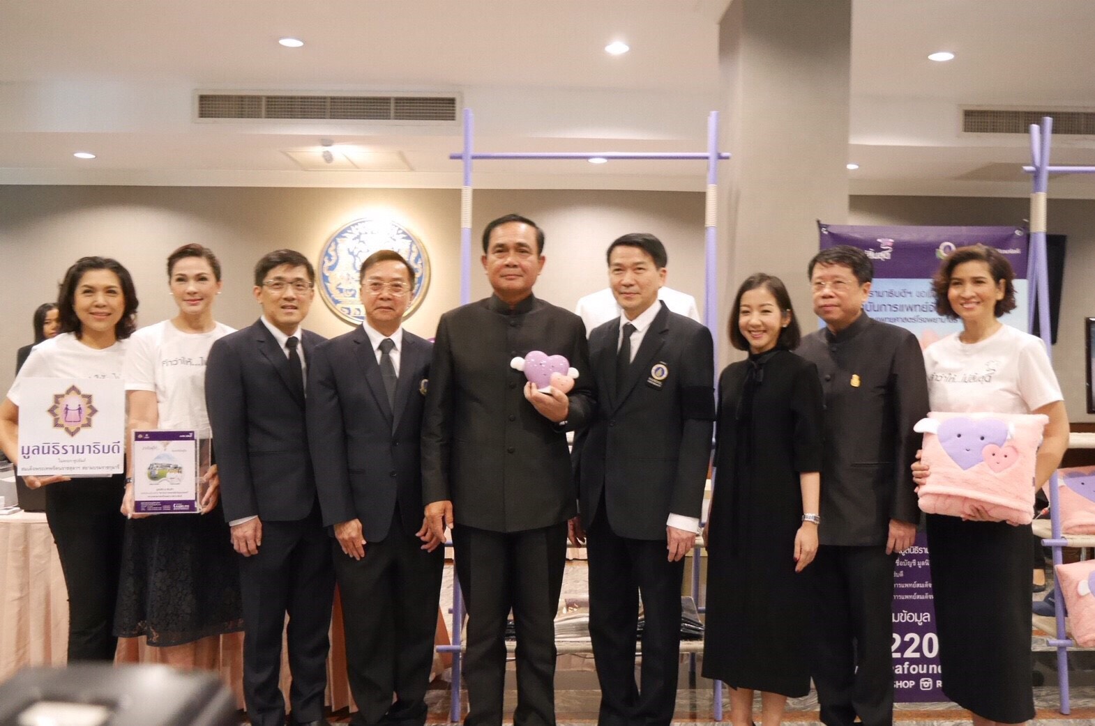 ผู้บริหารคณะฯ เข้าพบนายกรัฐมนตรี เพื่อเชิญชวนร่วมบริจาคเงินสมทบทุน