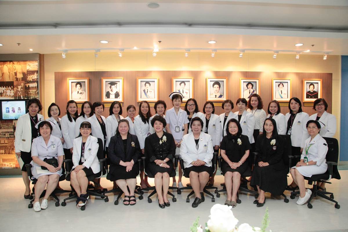 โรงเรียนพยาบาลรามาธิบดีให้การต้อนรับคณะผู้ตรวจเยี่ยมจากสภาการพยาบาล