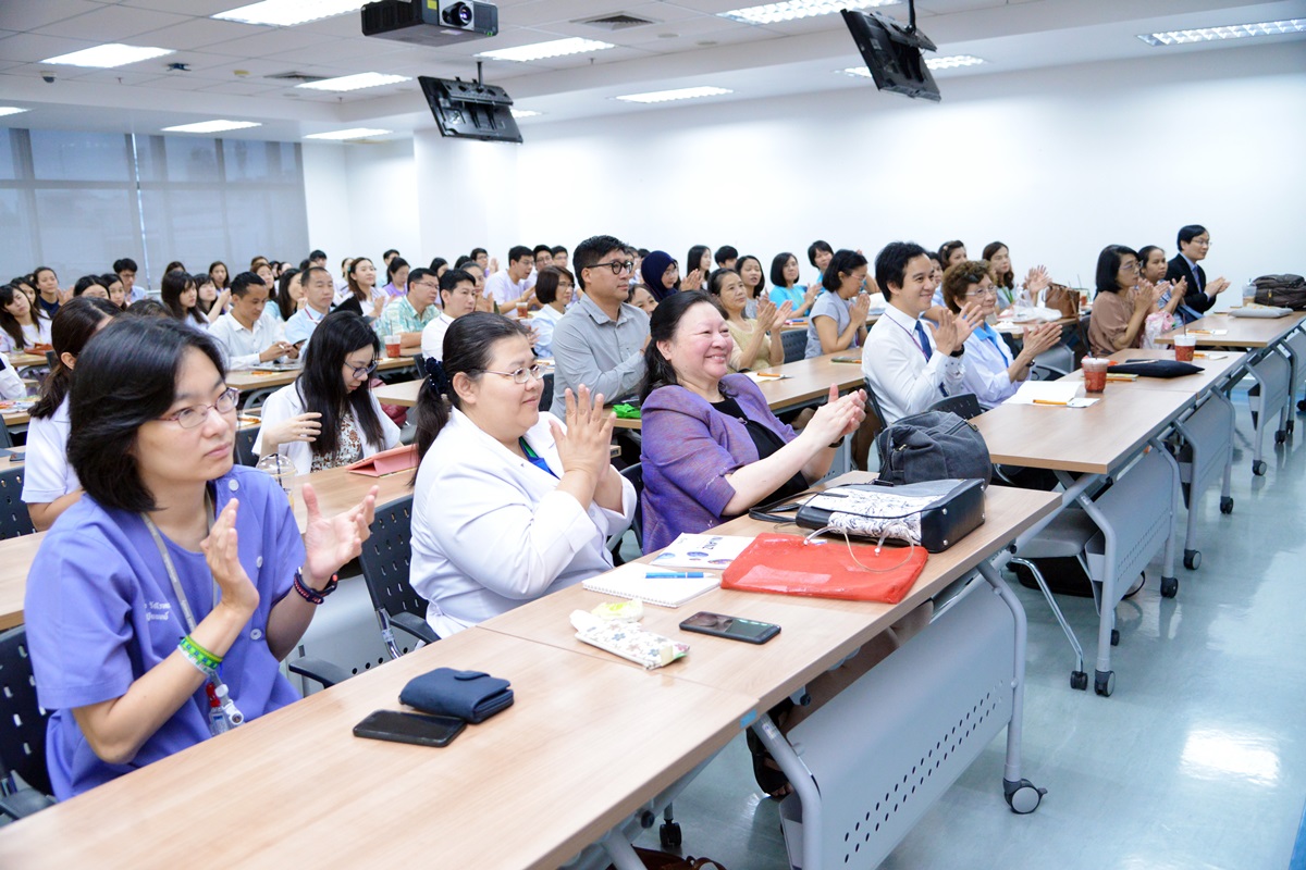 การบรรยาย Pre-congress lecture เรื่อง The Essentials of Pediatric Sedation