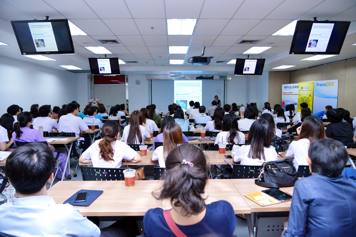 การบรรยาย Pre-congress lecture เรื่อง The Essentials of Pediatric Sedation