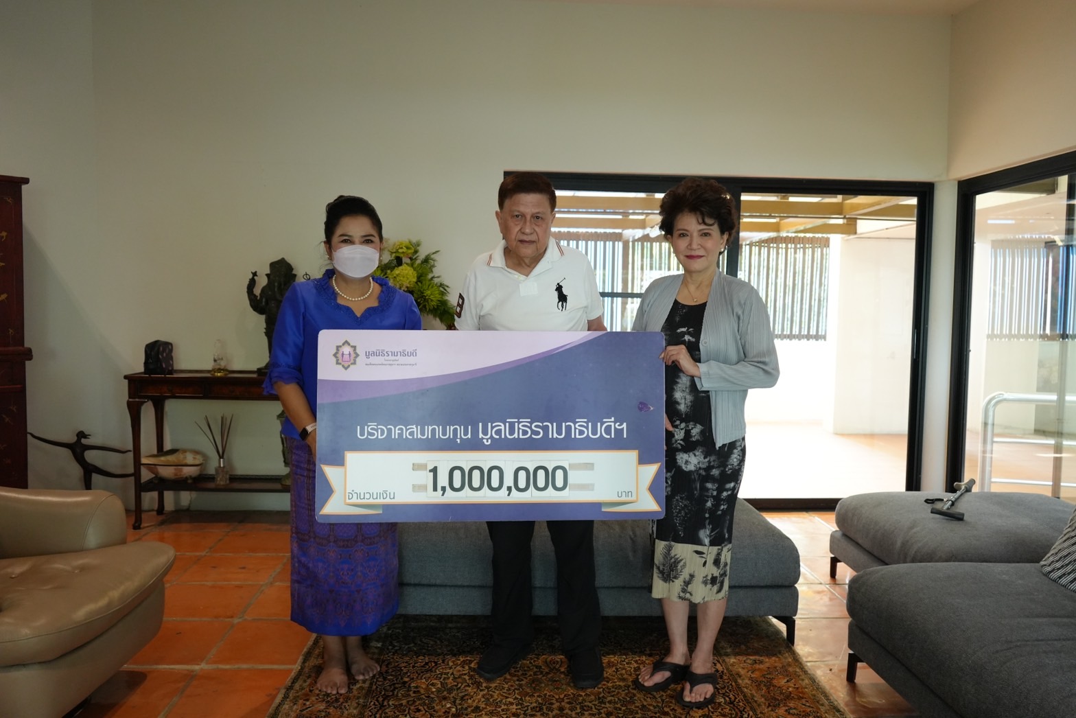 พลเอกเสรี พุกกะมาน-ดร.รัชนีพร พุคยาภรณ์ บริจาคเงินแก่มูลนิธิรามาธิบดีฯ พลเอกเสรี พุกกะมาน-ดร.รัชนีพร พุคยาภรณ์ บริจาคเงินแก่มูลนิธิรามาธิบดีฯ