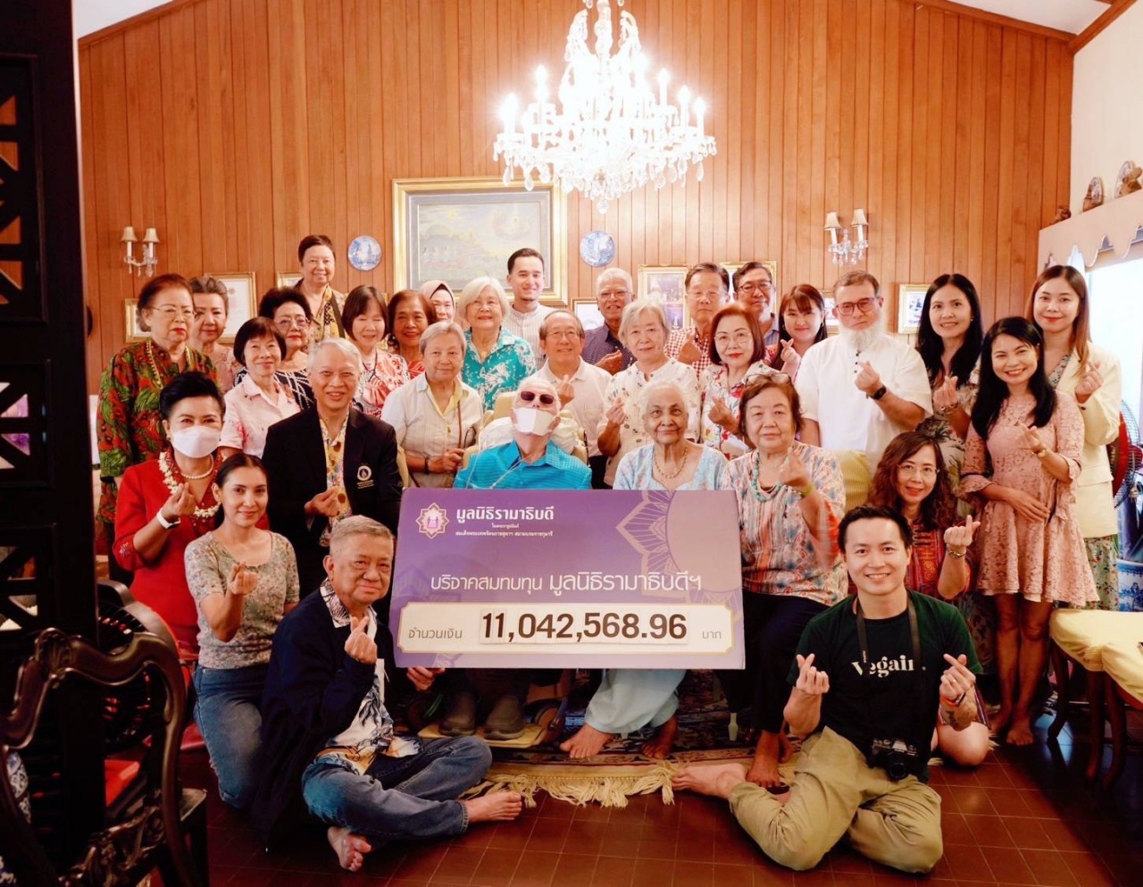 คุณเอก-คุณพรรณี สยามวาลา บริจาคเงินแก่มูลนิธิรามาธิบดีฯ คุณเอก-คุณพรรณี สยามวาลา บริจาคเงินแก่มูลนิธิรามาธิบดีฯ