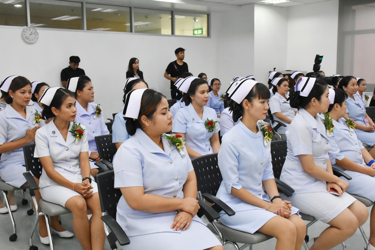 พิธีมอบประกาศนียบัตรการพยาบาลเฉพาะทางสาขาเวชปฏิบัติทั่วไป (การรักษาโรคเบื้องต้น) รุ่นที่ 29 พิธีมอบประกาศนียบัตรการพยาบาลเฉพาะทางสาขาเวชปฏิบัติทั่วไป (การรักษาโรคเบื้องต้น) รุ่นที่ 29