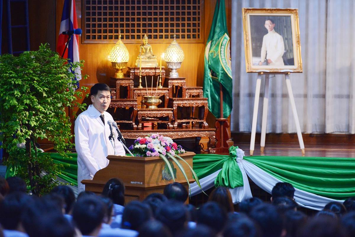 พิธีมอบเสื้อกาวน์รับศิษย์แพทย์รามาธิบดี สู่ชั้นคลินิก รุ่นที่ 50