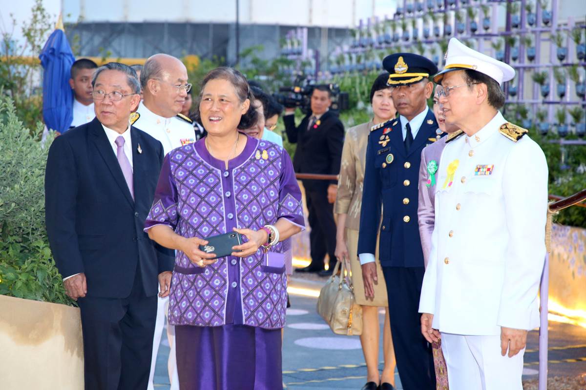 สมเด็จพระเทพรัตนราชสุดาฯ สยามบรมราชกุมารี เสด็จฯ ทรงเป็นประธานการประชุมใหญ่มูลนิธิรามาธิบดีฯ ประจำปี 2561 พร้อมทอดพระเนตร “สวนบำบัดลอยฟ้า” สมเด็จพระเทพรัตนราชสุดาฯ สยามบรมราชกุมารี เสด็จฯ ทรงเป็นประธานการประชุมใหญ่มูลนิธิรามาธิบดีฯ ประจำปี 2561 พร้อมทอดพระเนตร “สวนบำบัดลอยฟ้า”