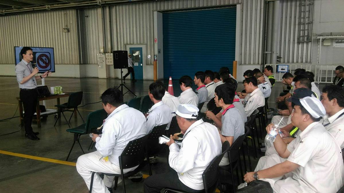 การบรรยายให้ความรู้ เรื่องออกกำลังกายอย่างไรไม่ให้บาดเจ็บ การบรรยายให้ความรู้ เรื่องออกกำลังกายอย่างไรไม่ให้บาดเจ็บ