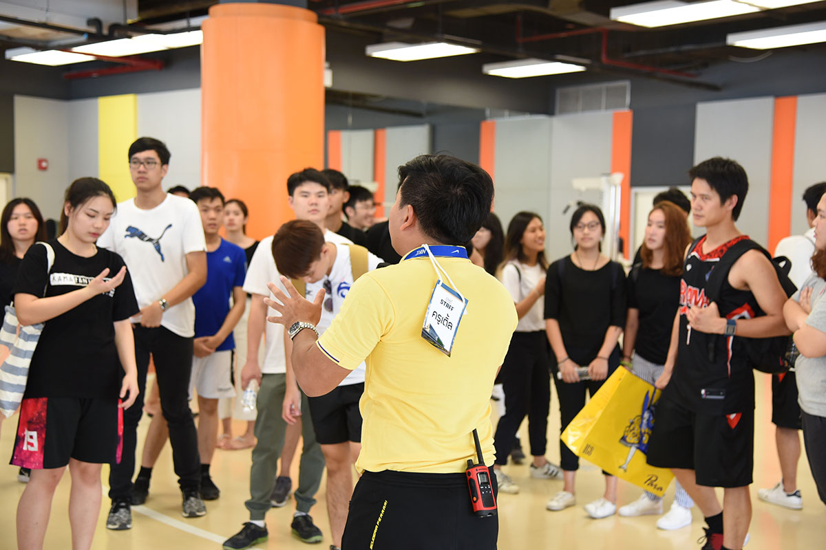 บรรยายพิเศษและฉีดวัคซีนป้องกันไข้หวัดใหญ่ถวายแก่คณะสงฆ์