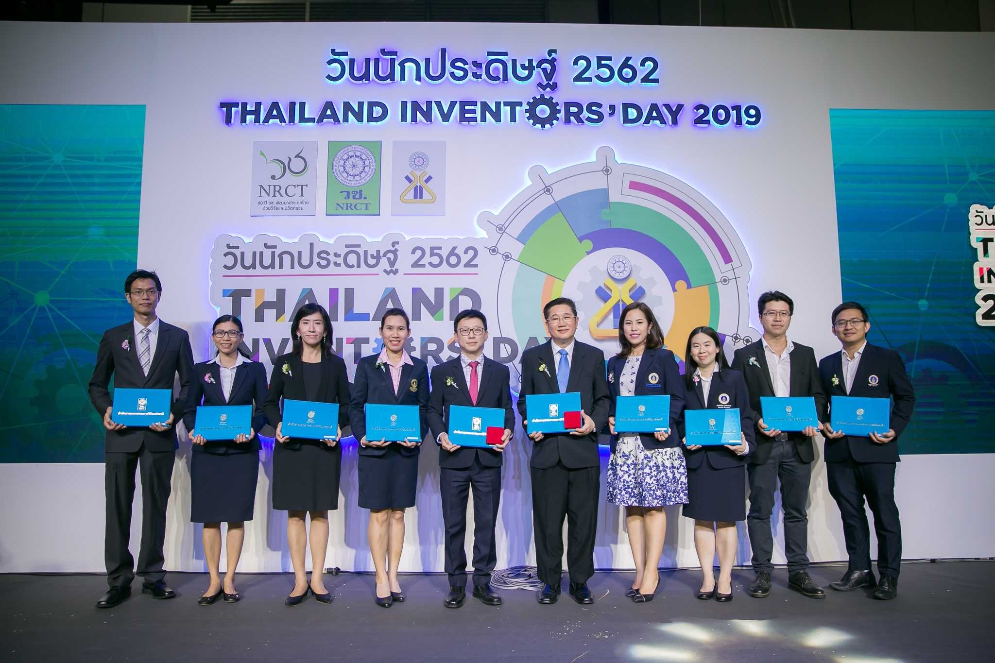 ศ. นพ.สุรเดช หงส์อิง รับรางวัลนักวิจัยดีเด่นแห่งชาติ ประจำปีงบประมาณ 2562 สาขาวิทยาศาสตร์การแพทย์ ศ. นพ.สุรเดช หงส์อิง รับรางวัลนักวิจัยดีเด่นแห่งชาติ ประจำปีงบประมาณ 2562 สาขาวิทยาศาสตร์การแพทย์