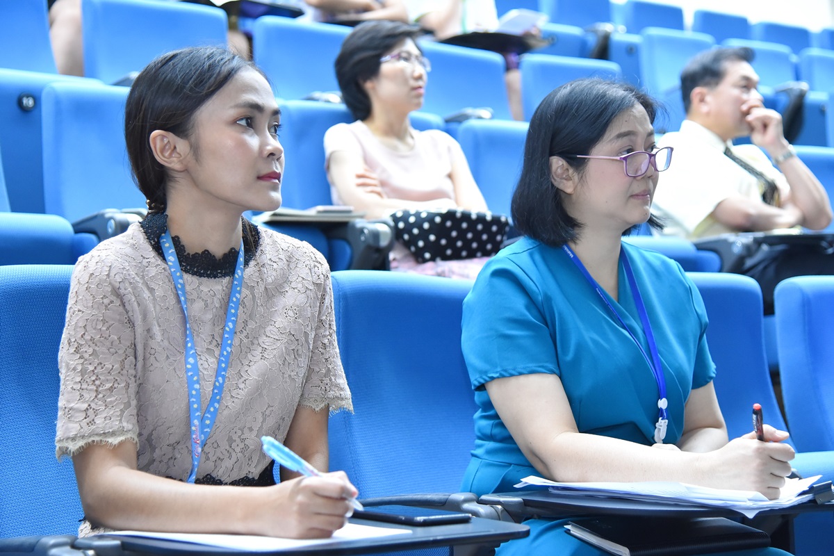 ทำบุญเดือนเกิดบุคลากร ประจำเดือนตุลาคม