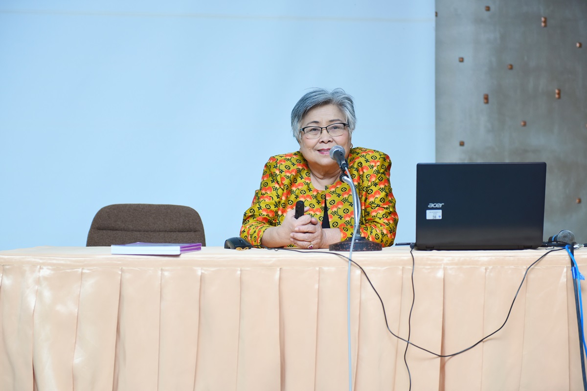 บรรยายพิเศษและฉีดวัคซีนป้องกันไข้หวัดใหญ่ถวายแก่คณะสงฆ์