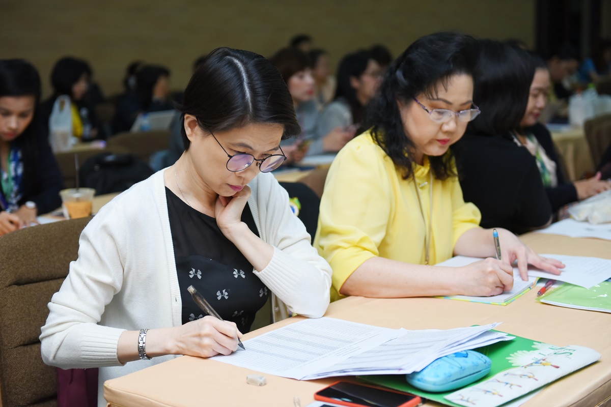 บรรยายพิเศษและฉีดวัคซีนป้องกันไข้หวัดใหญ่ถวายแก่คณะสงฆ์