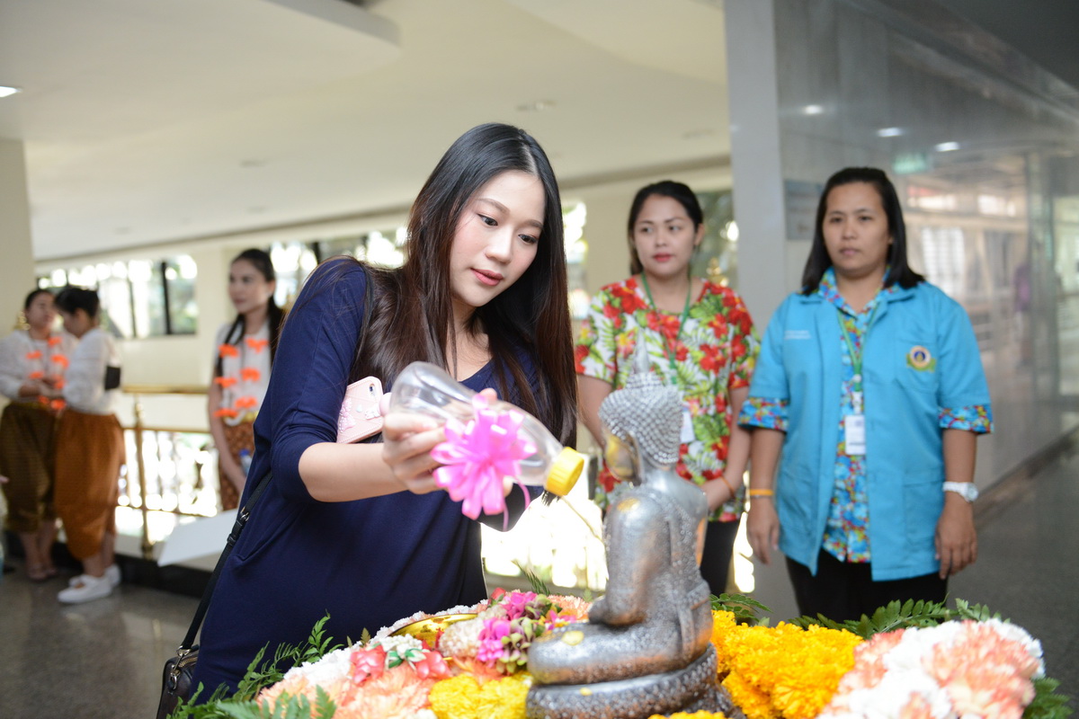 กิจกรรม สงกรานต์ ชื่นชีวา ชาวรามาสุขใจ ประจำปี 2561