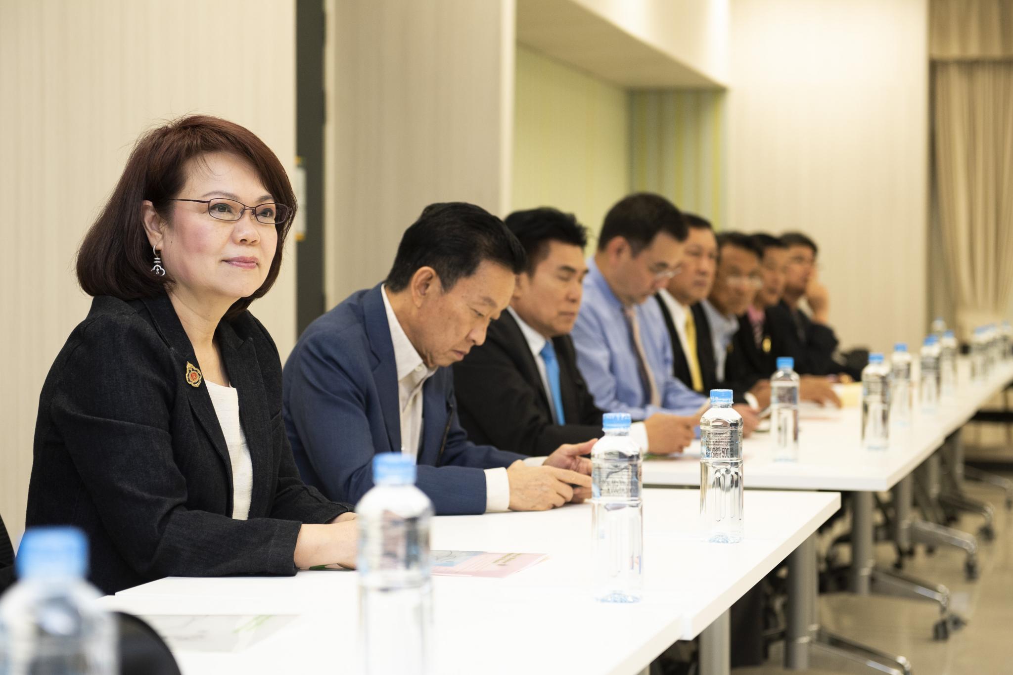 ประชุมโครงการสำรวจข้อมูลบัณฑิตแพทย์และแพทย์เฉพาะทางของประเทศไทย