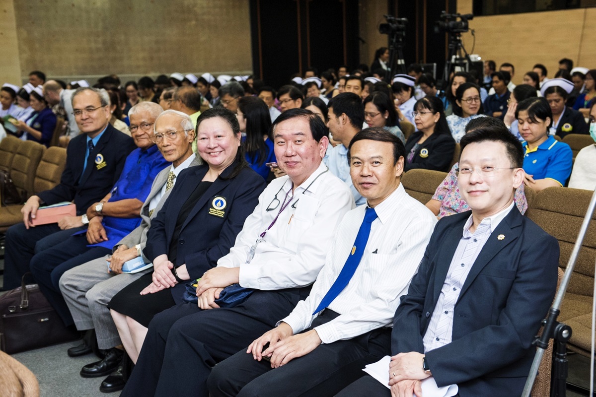 โครงการอบรมให้ความรู้เชิงปฏิบัติการ เรื่อง การดูแลผู้ป่วยเปลี่ยนอวัยวะในช่องอก