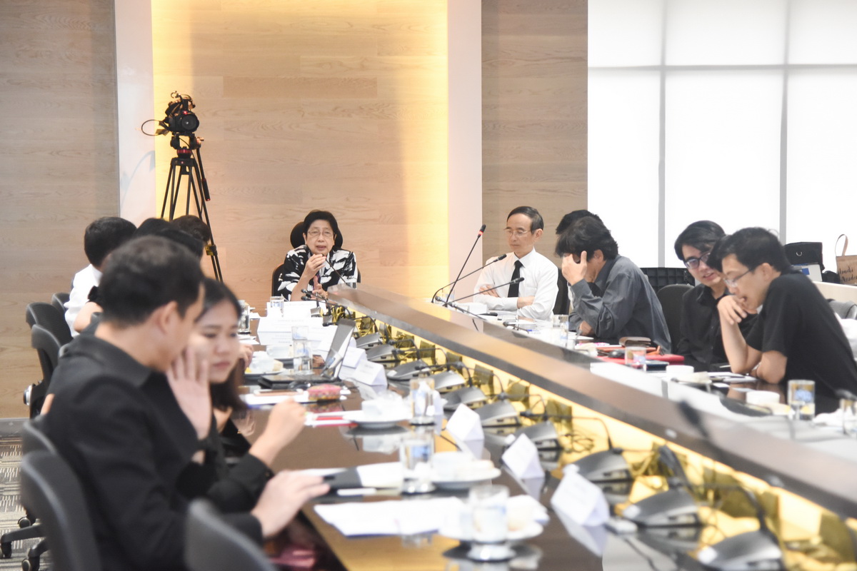 งานสื่อสารองค์กรเยี่ยมชมสถาบันการแพทย์จักรีนฤบดินทร์