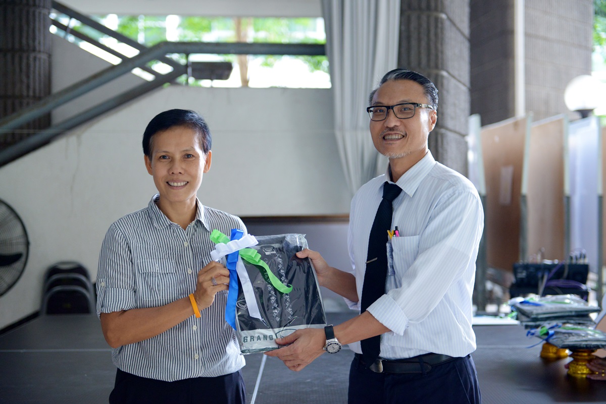 ละครเวทีรอบการกุศล เรื่อง “สี่แผ่นดิน” เพื่อสถาบันการแพทย์จักรีนฤบดินทร์ ละครเวทีรอบการกุศล เรื่อง “สี่แผ่นดิน” เพื่อสถาบันการแพทย์จักรีนฤบดินทร์