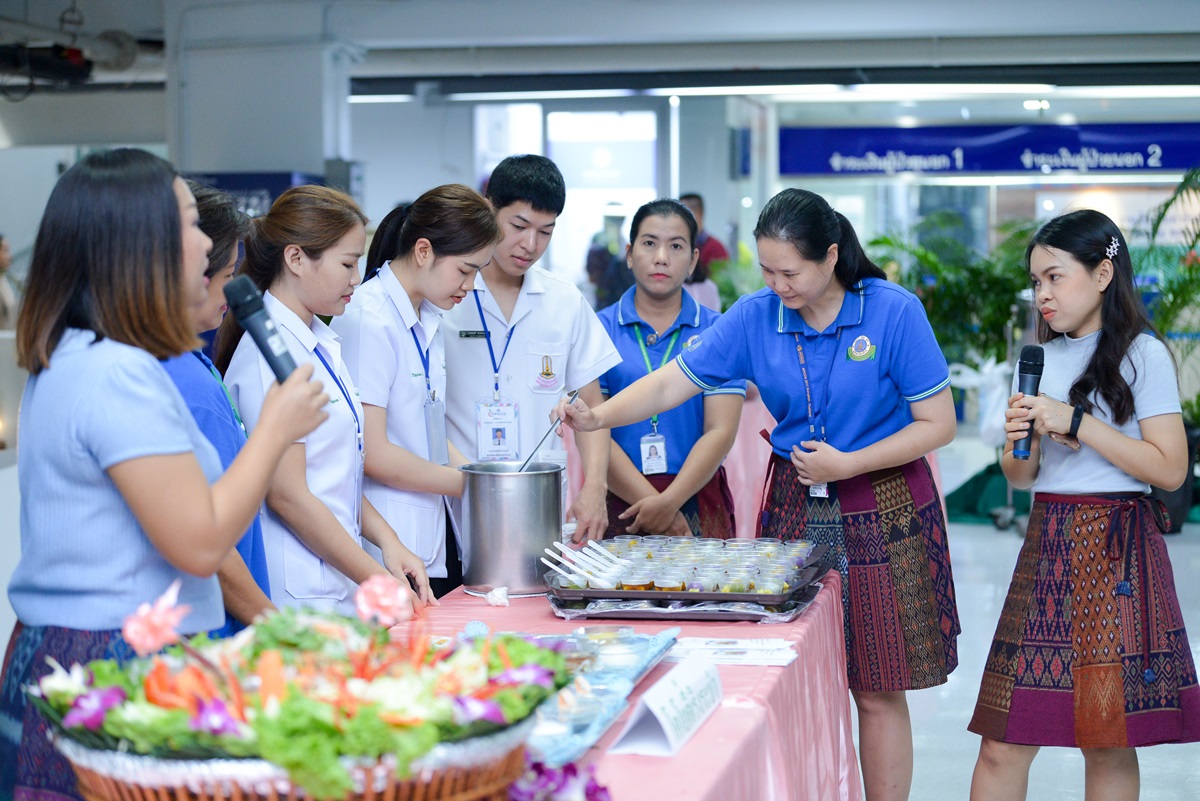 พิธีบำเพ็ญกุศลเนื่องในวาระครบ 2 ปี การเสด็จสวรรคตของพระบาทสมเด็จพระปรมินทรมหาภูมิพลอดุลยเดช บรมนาถบพิตร