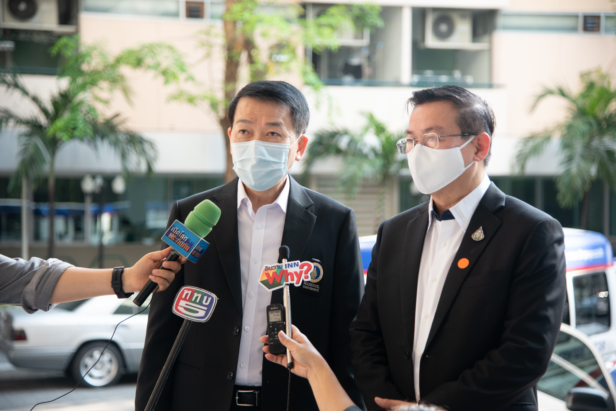 บริษัท ทิพยประกันภัย จำกัด (มหาชน) มอบรถเพื่อใช้สำหรับรับผู้ป่วย COVID-19 บริษัท ทิพยประกันภัย จำกัด (มหาชน) มอบรถเพื่อใช้สำหรับรับผู้ป่วย COVID-19