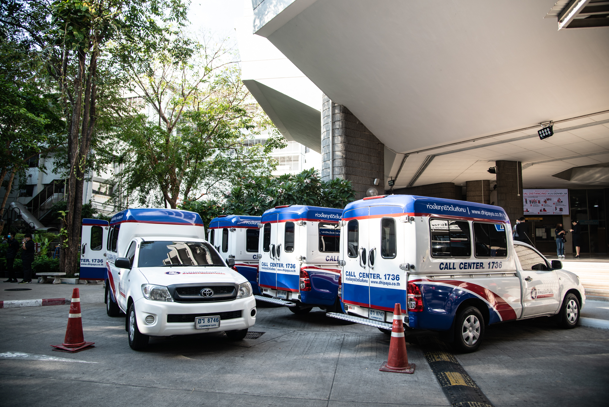 บริษัท ทิพยประกันภัย จำกัด (มหาชน) มอบรถเพื่อใช้สำหรับรับผู้ป่วย COVID-19 บริษัท ทิพยประกันภัย จำกัด (มหาชน) มอบรถเพื่อใช้สำหรับรับผู้ป่วย COVID-19