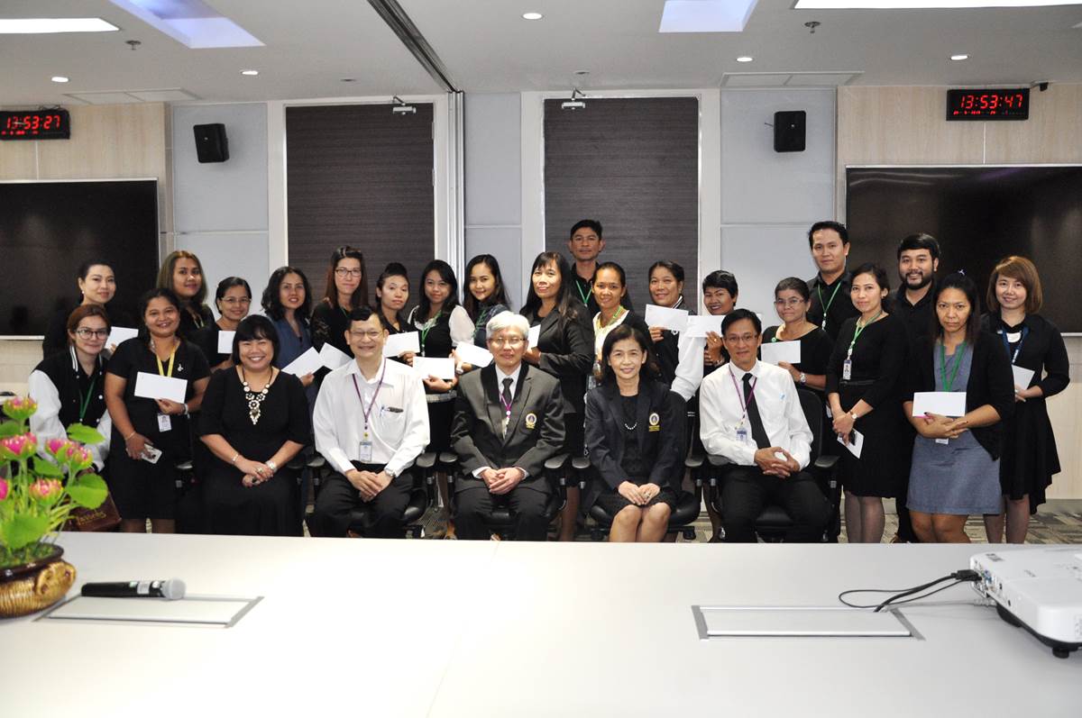 กองทุนมุทิตาจิตมอบเงินช่วยเหลือบุคลากร