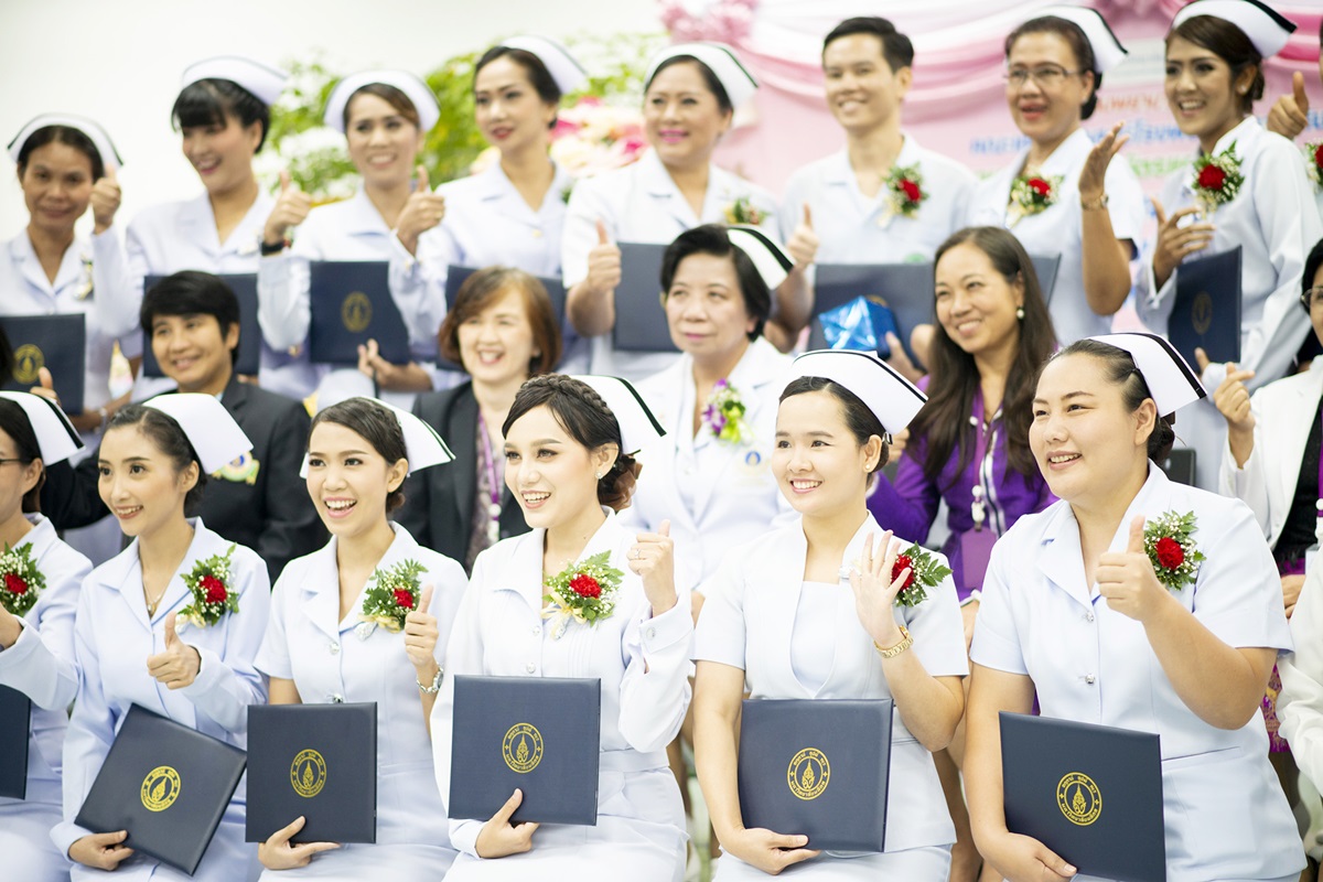 พิธีมอบประกาศนียบัตรการพยาบาลเฉพาะทางสาขาการพยาบาลควบคุมการติดเชื้อ และ สาขาการพยาบาลผู้ป่วยวิกฤต