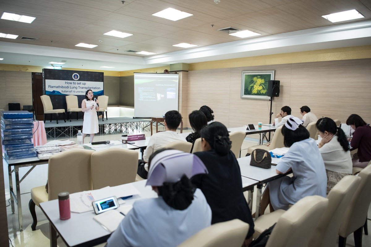 โครงการให้ความรู้เชิงปฏิบัติการ เรื่อง การดูแลผู้ป่วยปลูกถ่ายปอด โครงการให้ความรู้เชิงปฏิบัติการ เรื่อง การดูแลผู้ป่วยปลูกถ่ายปอด