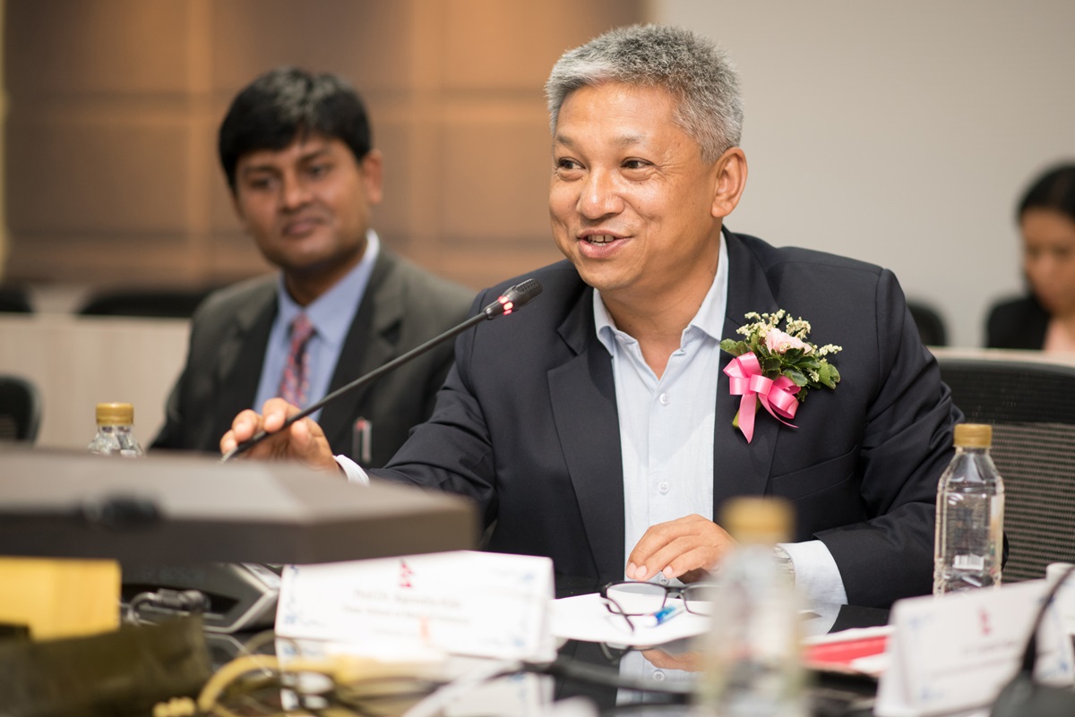 สหพันธ์สาธารณรัฐประชาธิปไตยเนปาลเข้าเยี่ยมชม สหพันธ์สาธารณรัฐประชาธิปไตยเนปาลเข้าเยี่ยมชม