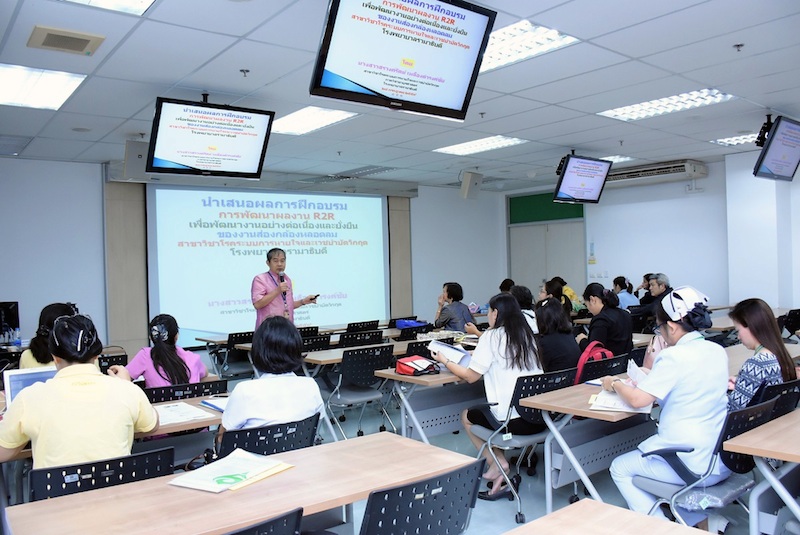 ฝึกอบรมเชิงปฏิบัติการ การพัฒนาผลงานวิจัยเพื่อพัฒนางานอย่างต่อเนื่องฯ