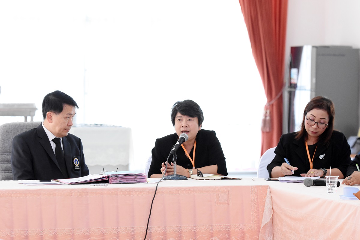 ประชุมคณะกรรมการประจำคณะฯ ครั้งที่ 1/2560 