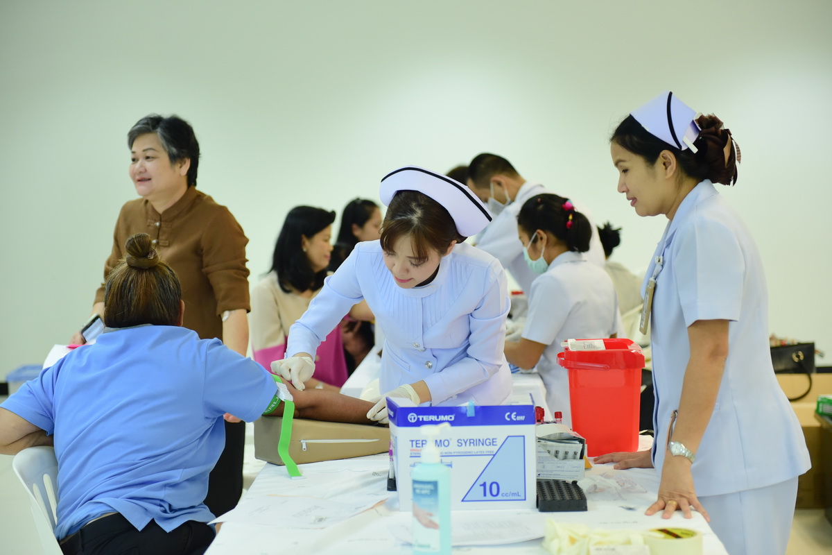 ศูนย์สุขภาพแนวหน้ารามาธิบดีจัดกิจกรรมตรวจสุขภาพประจำปีนอกสถานที่