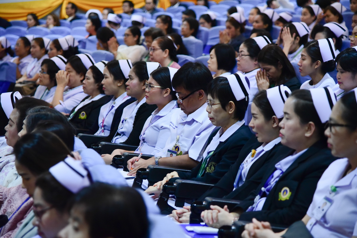 สมเด็จพระวันรัต (จุนท์ พรหมคุตโต) เจ้าอาวาสวัดบวรนิเวศราชวรวิหาร ประทานพระโอวาท