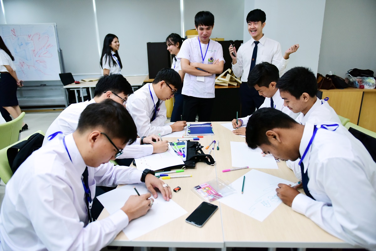 พิธีปฐมนิเทศนักศึกษาใหม่ ประจำปีการศึกษา 2561 หลักสูตรวิทยาศาสตรบัณฑิต สาขาวิชาปฏิบัติการฉุกเฉินการแพทย์